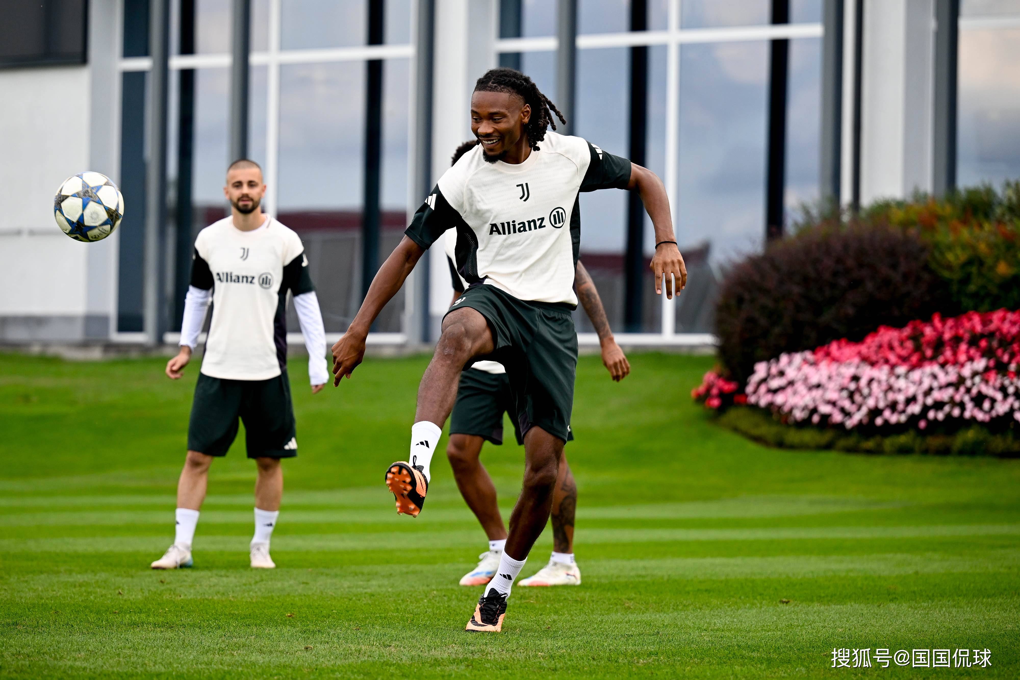 开云体育官网-转折点！多特蒙德调整名单，意甲加时末段攻防权衡，引发热议，细节决定成败(蒙特卡洛模拟方法)